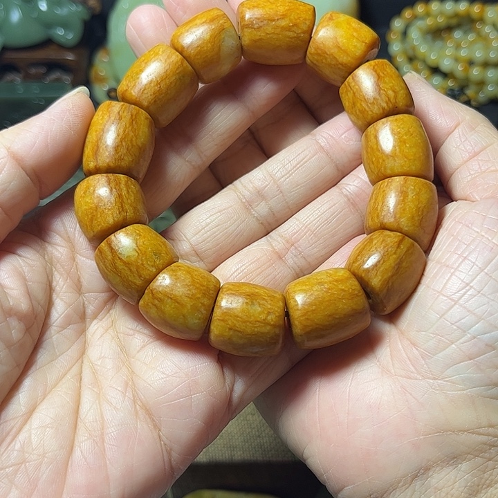 职***手岫岩河磨玉（透闪石质玉）未镶嵌手链