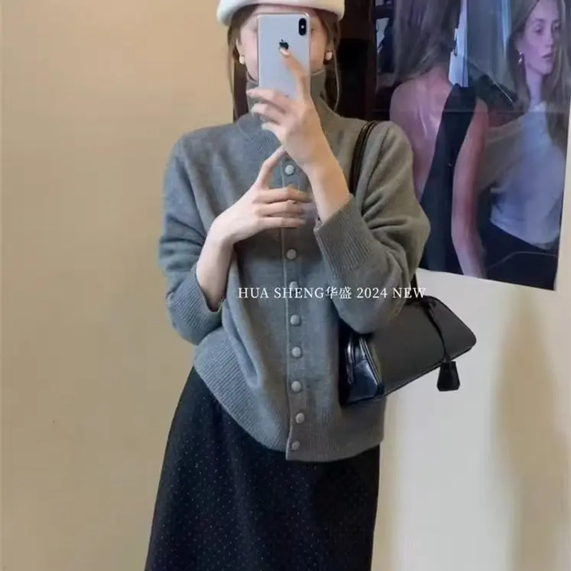 韩系高领单排扣软糯针织开衫女秋冬宽松慵懒百搭加厚上衣