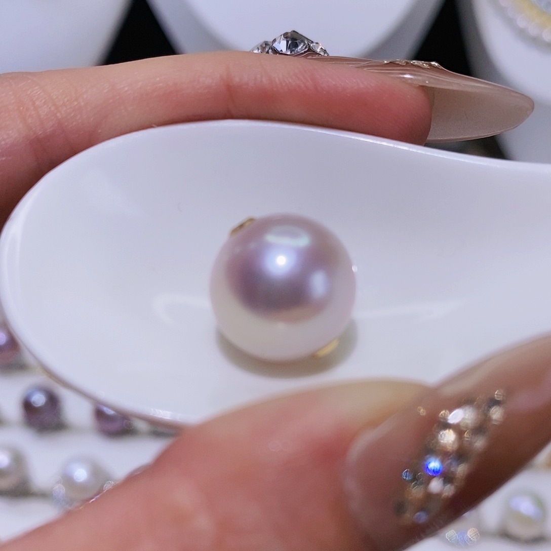 淡水珍珠颈饰18K金镶嵌