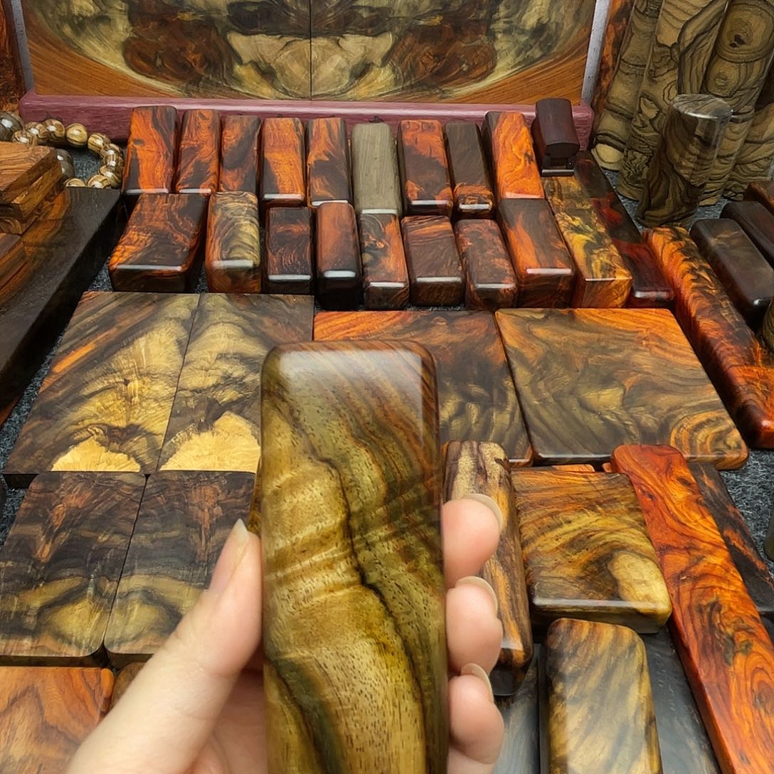 灵****交趾黄檀（大红酸枝）