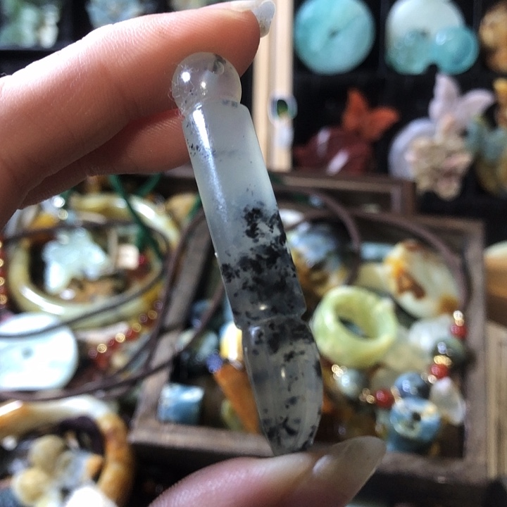 岫玉未镶嵌岫玉耳环