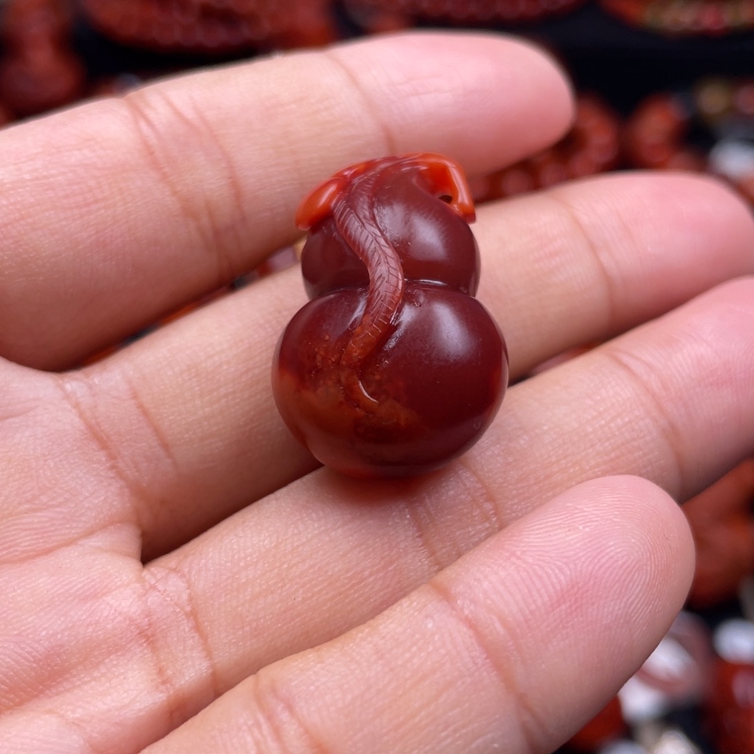 南红玛瑙珠宝奇石未镶嵌吊坠