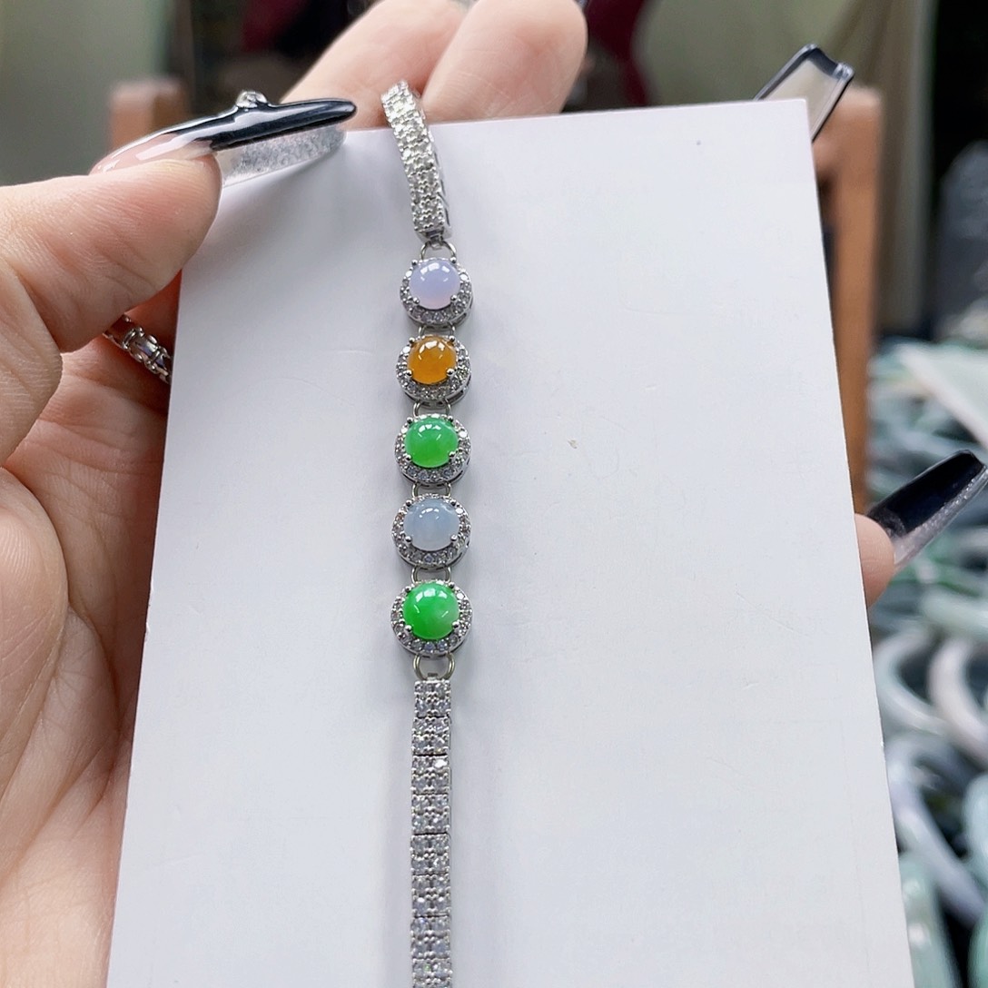 翡翠未镶嵌颈饰天然翡翠Ａ货