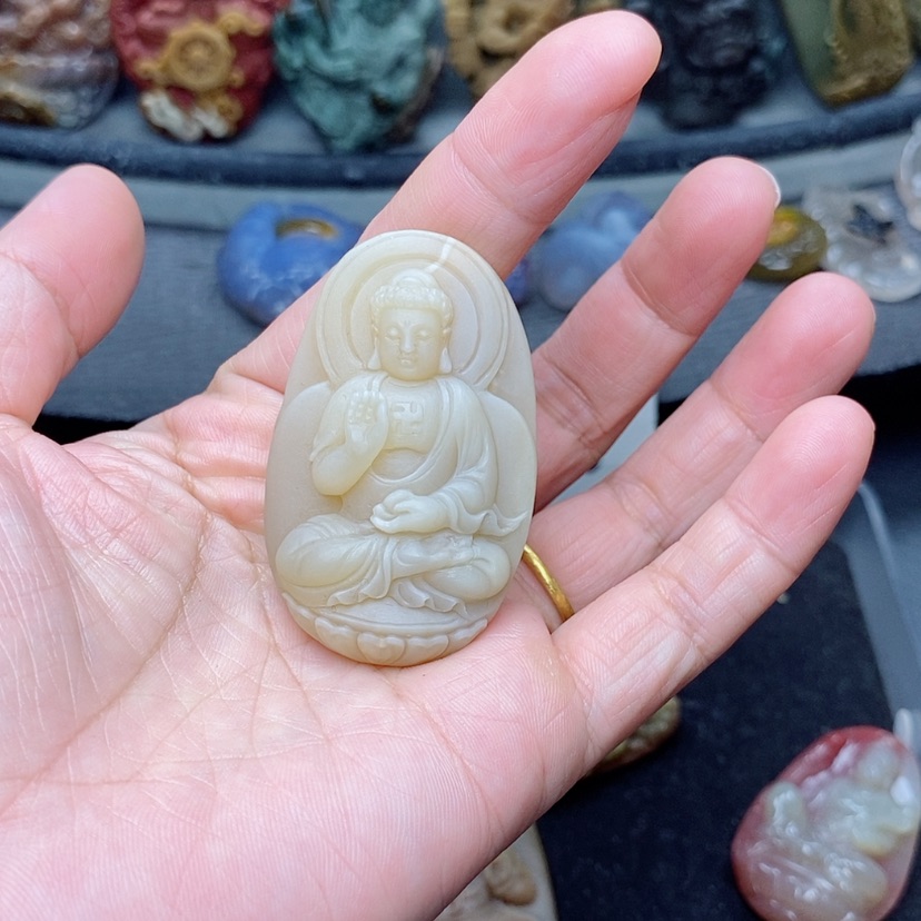 【闪购商品】定制石英质玉吊坠未镶嵌