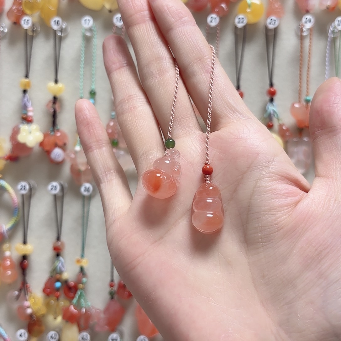 希***杨南红玛瑙未镶嵌吊坠(赠链)