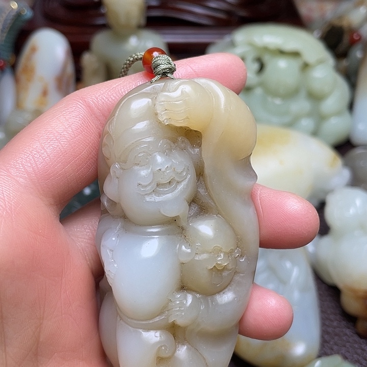 和田玉（糖玉）未镶嵌挂件