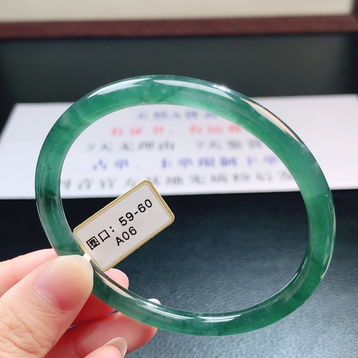 翡翠未镶嵌手镯翡翠手镯64