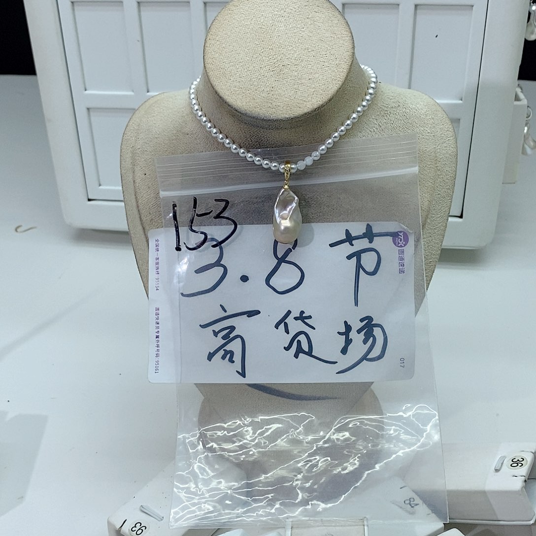 淡水珍珠颈饰合金