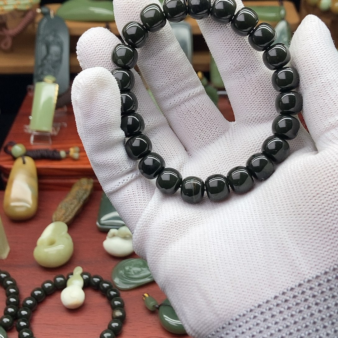 岫岩老玉（透闪石质玉）未镶嵌挂件