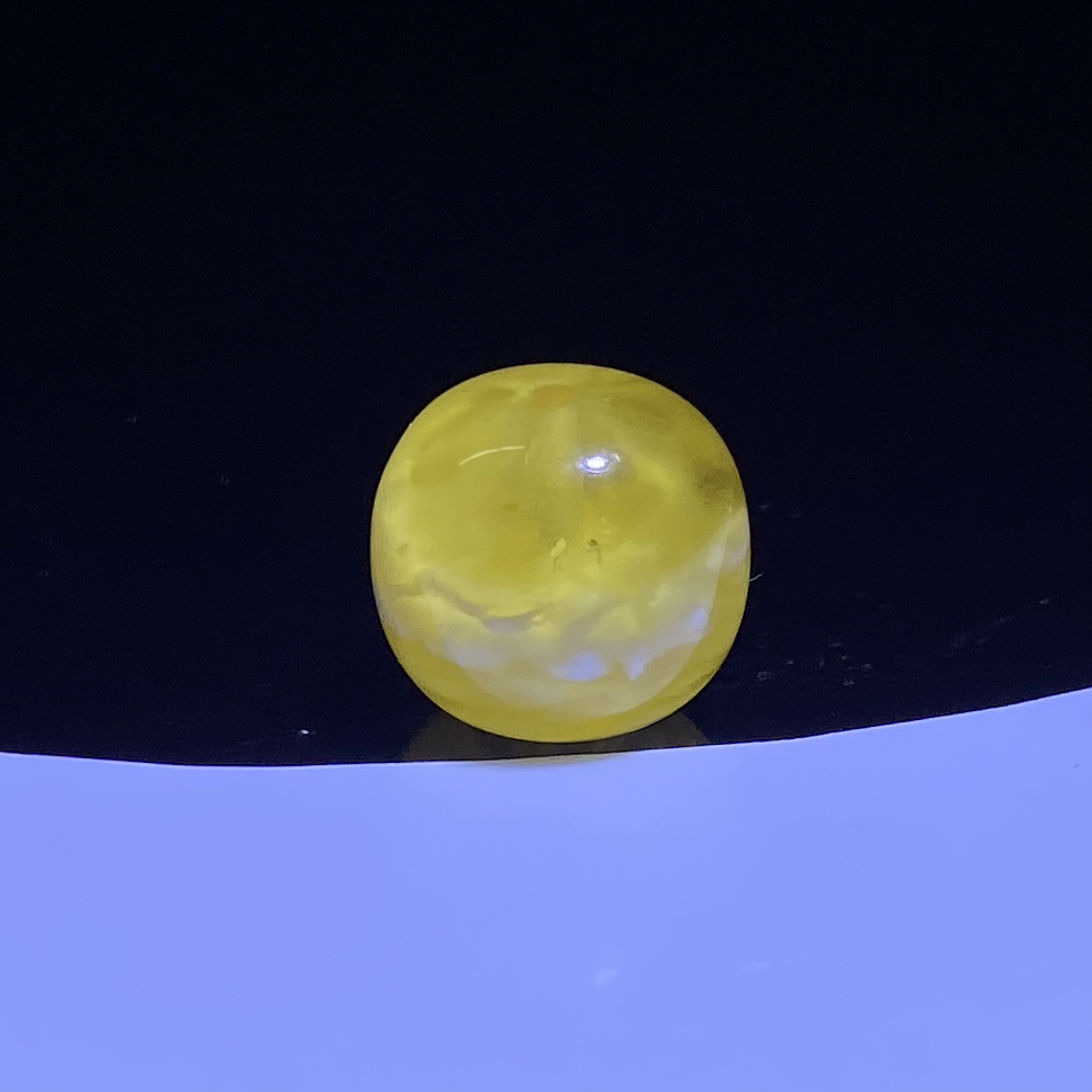 琥珀蜜蜡金瓷白妖花虎皮溶洞妖老型单珠13.6mm带微金沙