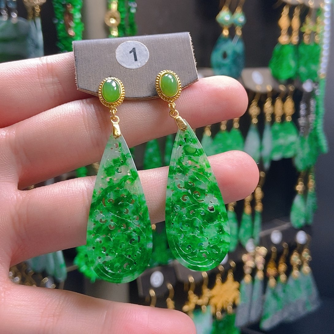 紫***～翡翠未镶嵌耳饰翡翠