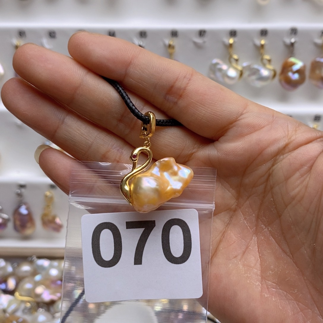 淡水珍珠颈饰银S925镶嵌70