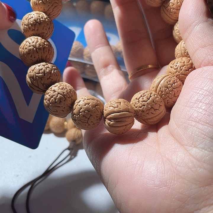 齐***点桃核吊坠桃核手串玲珑塔20