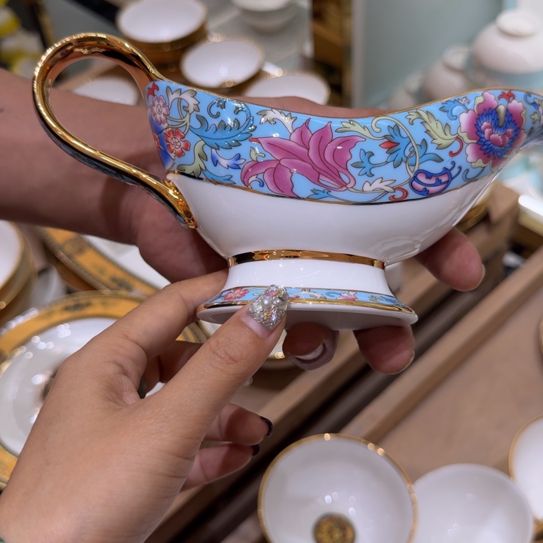 鹭***宝搪瓷骨瓷餐具陶瓷高温工厂生产