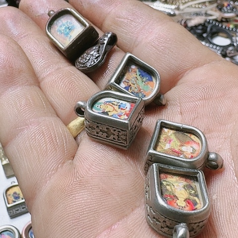 【闪购商品】卡子嘎乌盒佛牌套装