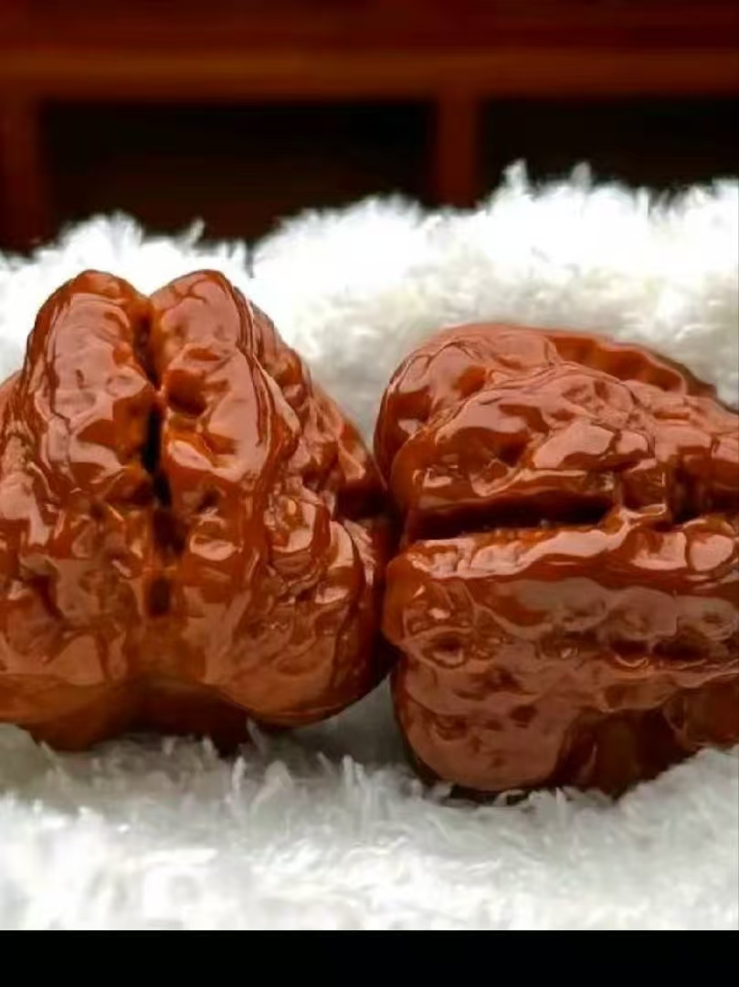 精品文玩蛤蟆头核桃大粗筋元宝异型皮质骨质好