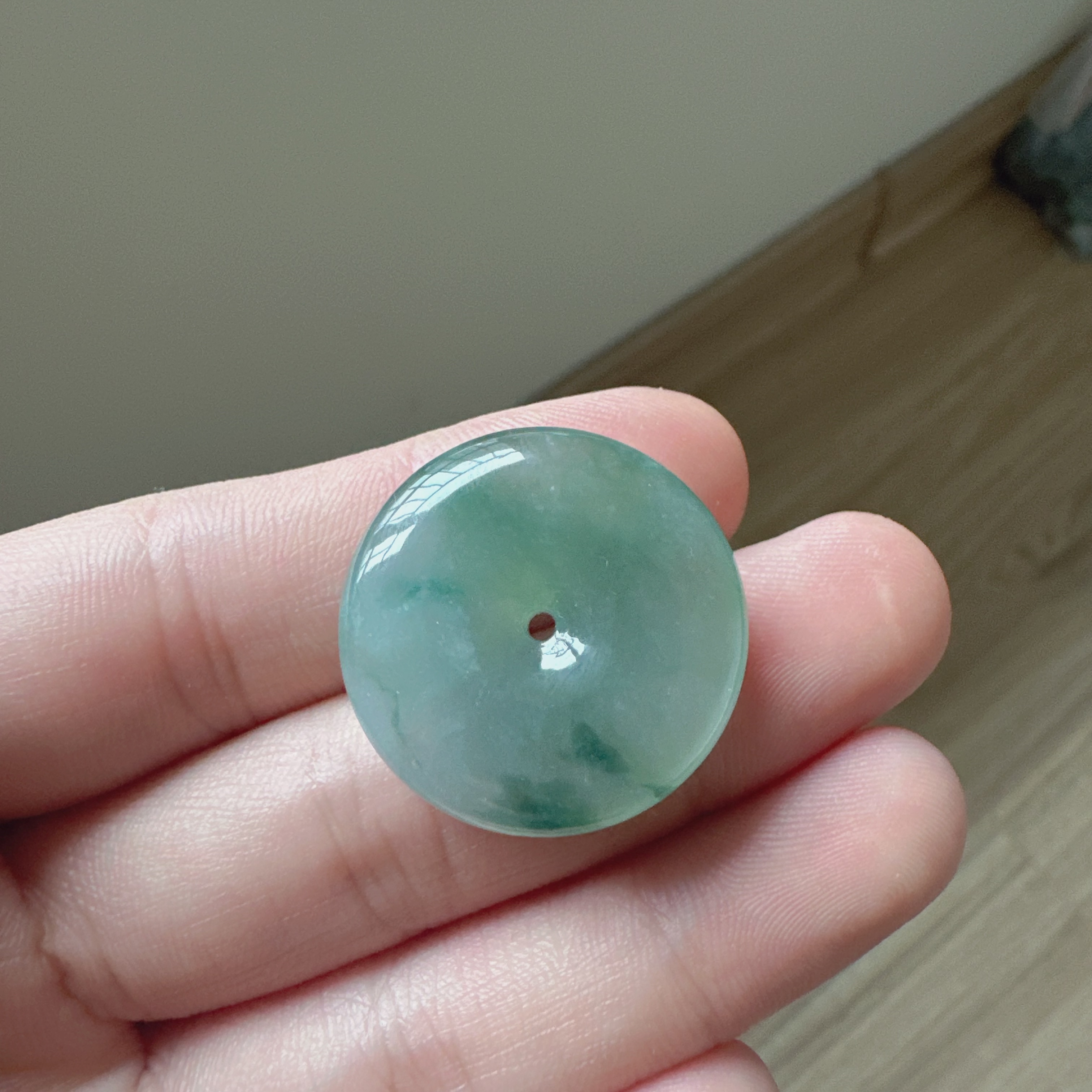 天然缅甸翡翠A货 飘花平安扣 尺寸26*6mm