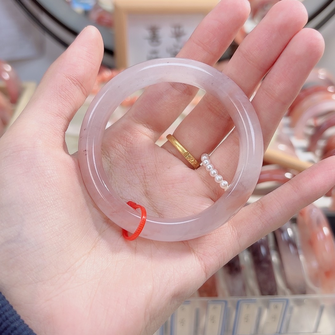 石英质玉手镯未镶嵌彭