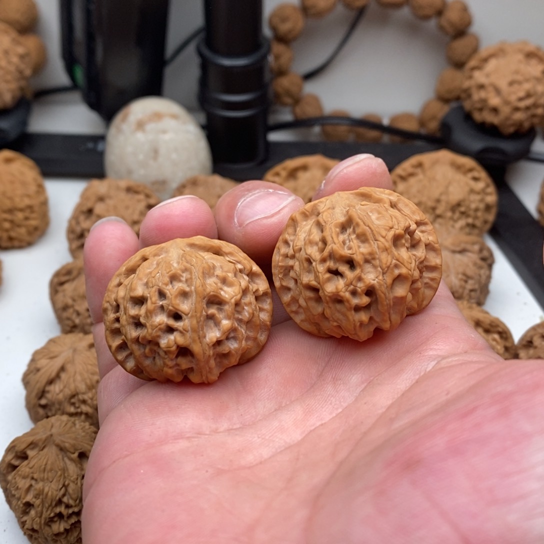 文玩核桃吊坠苹果园38