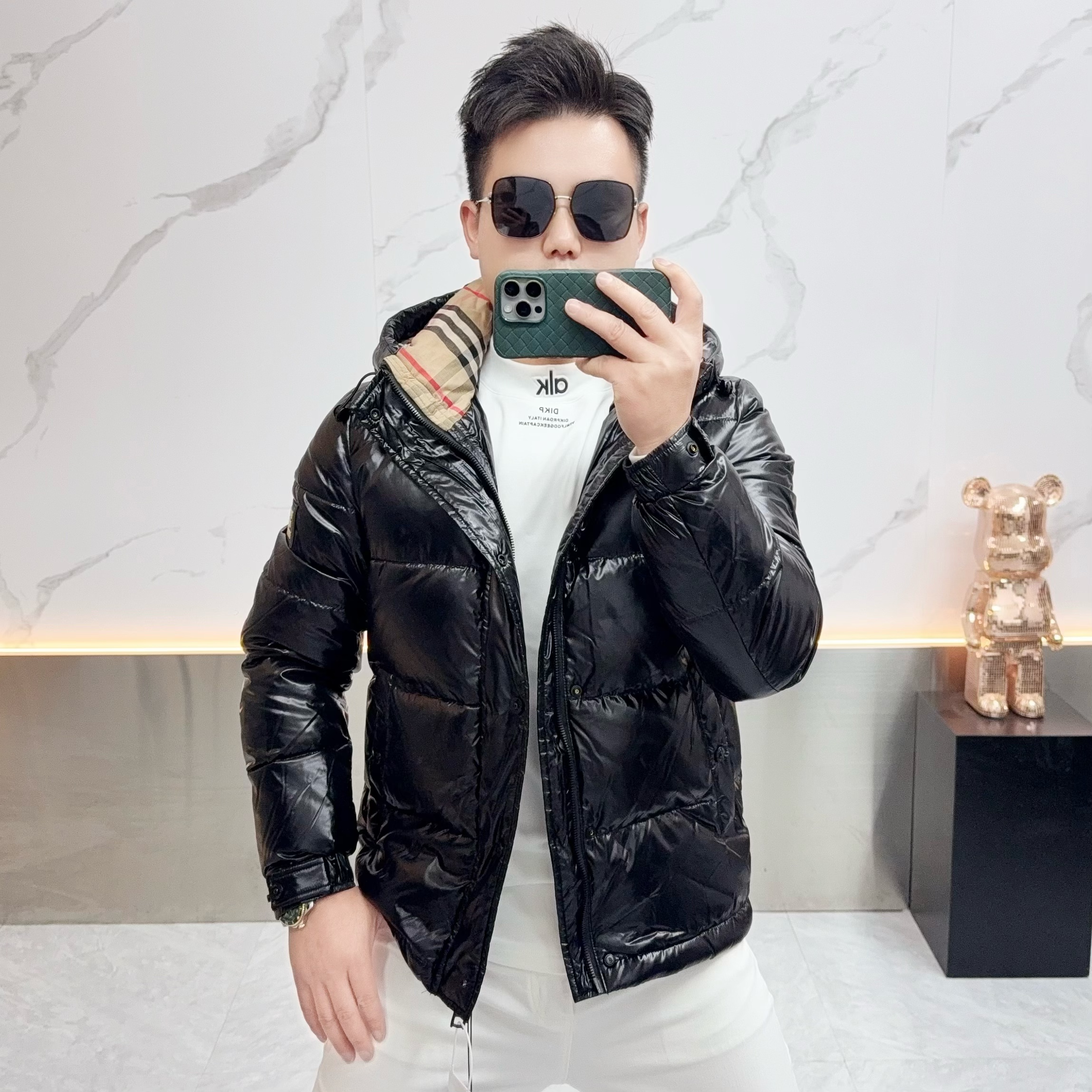 新款白鸭绒欧货黑色亮面连帽羽绒服男休闲冬男士时尚保暖厚外套