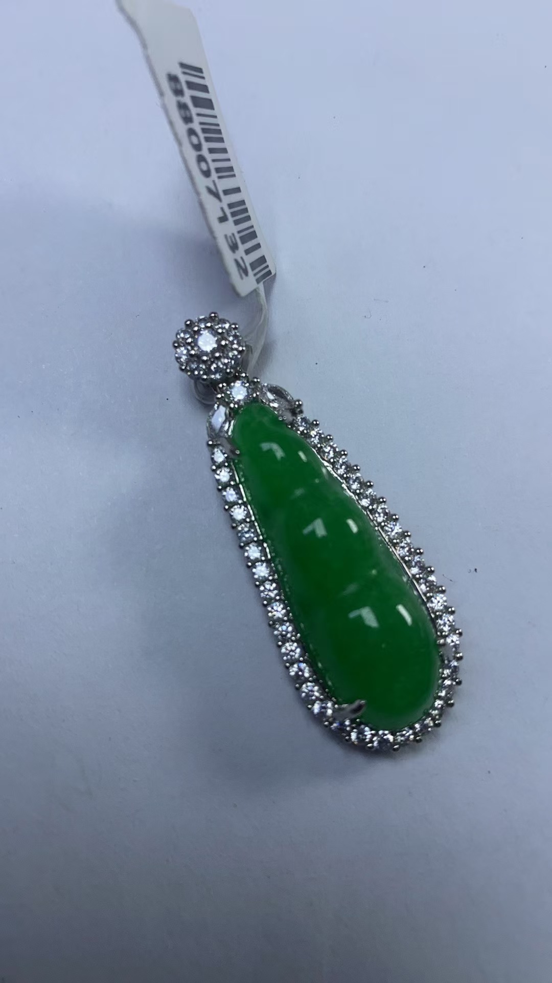 YY78【邂逅翡翠高冰吊坠，冰透绿意，开启浪漫时光】