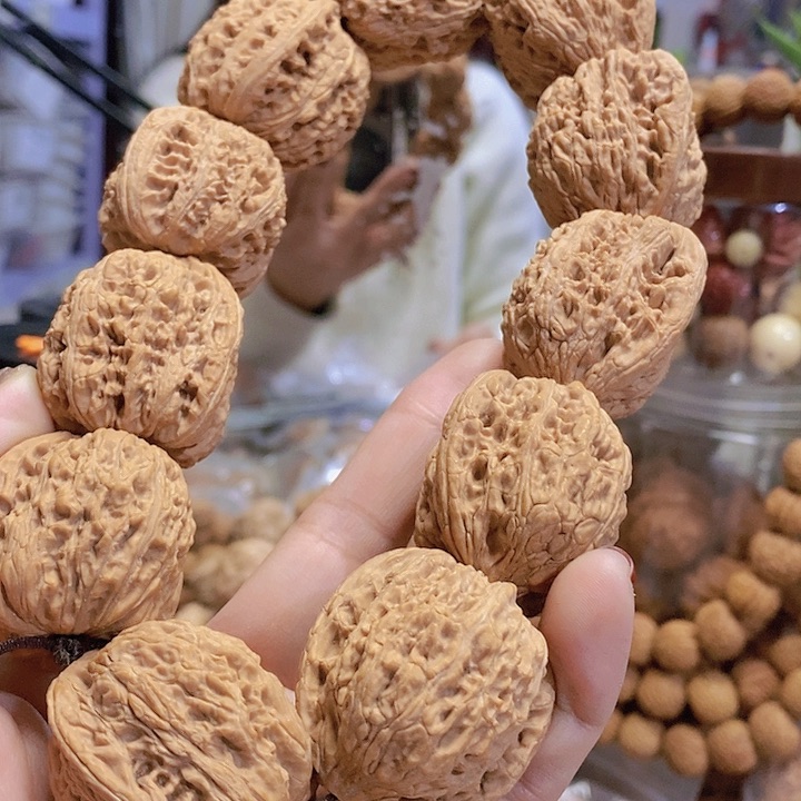 【闪购商品】文玩核桃把件35平谷绣球手持