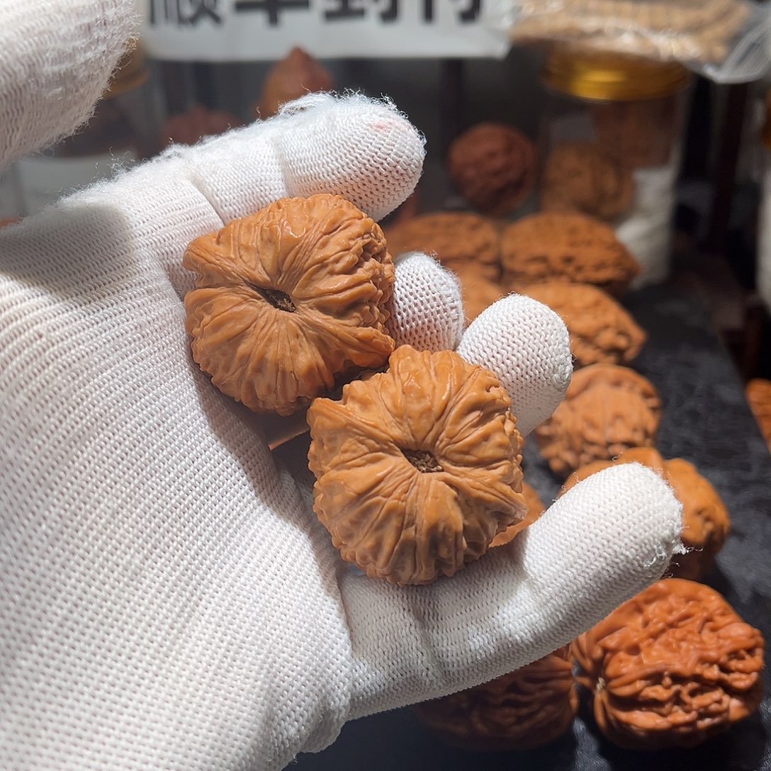 吊坠文玩核桃四喜丸子