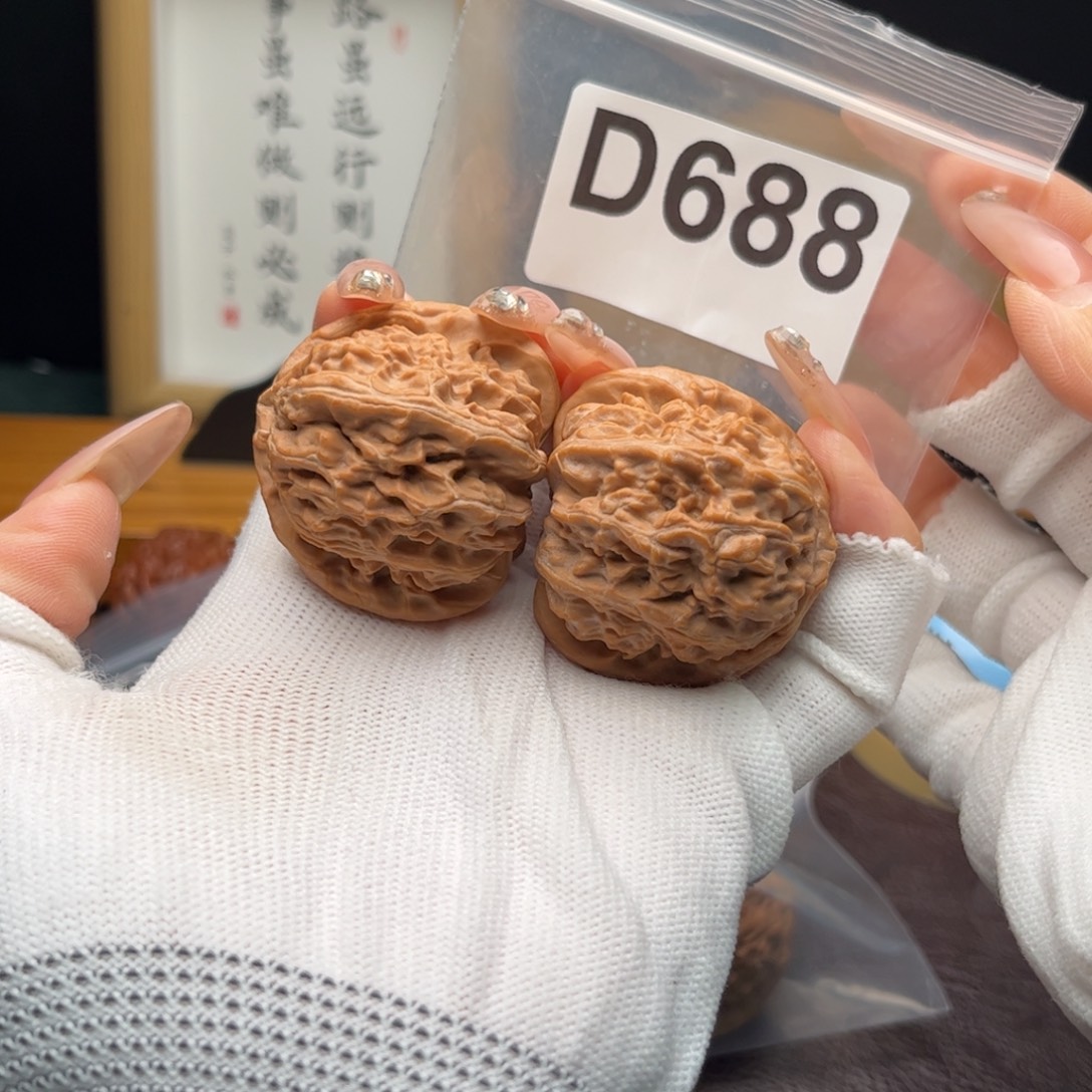 文玩核桃把件40白狮子d688