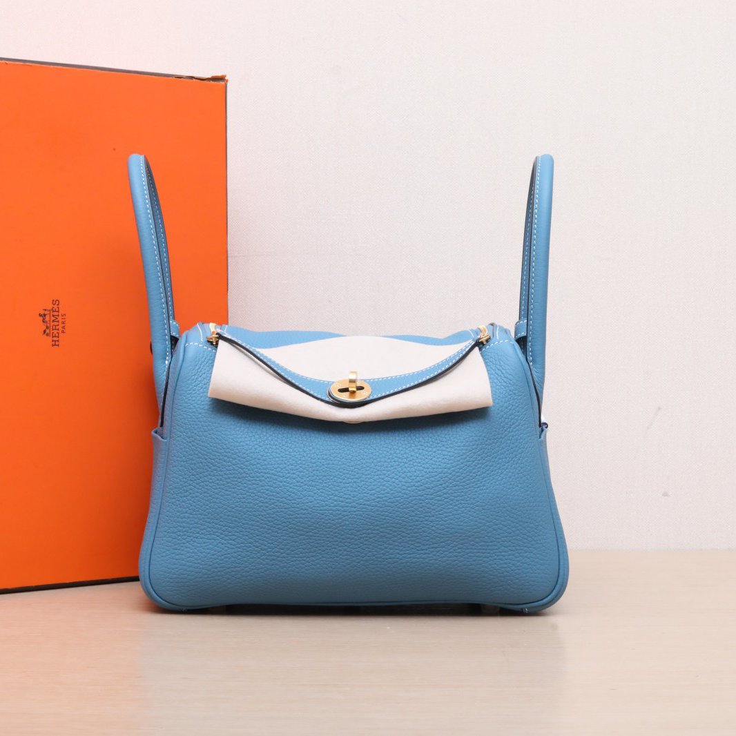 99新 Hermes/爱马仕 珊珊 Lindy 26新牛仔蓝 TC皮 W刻金扣包