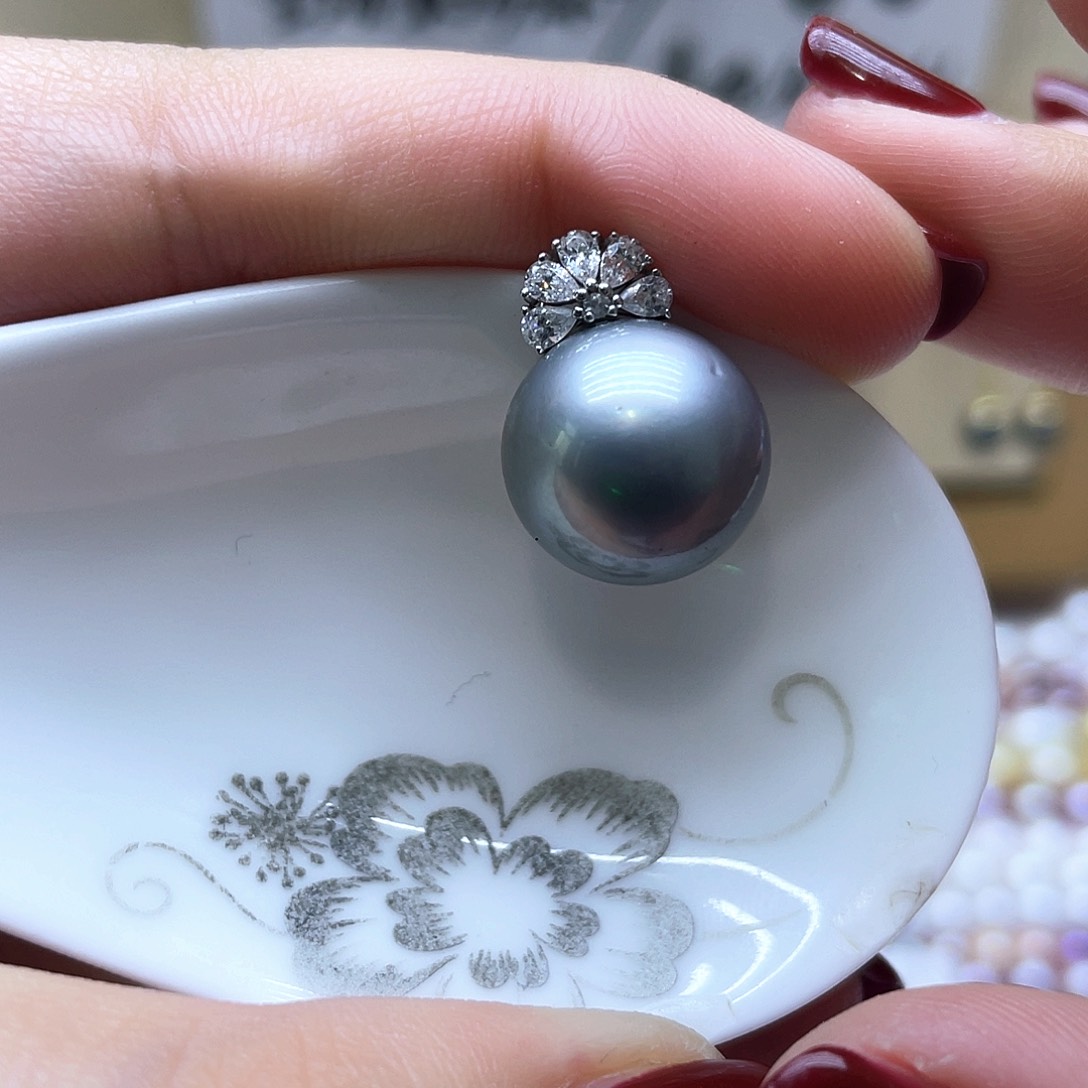 海水珍珠颈饰18K金镶嵌