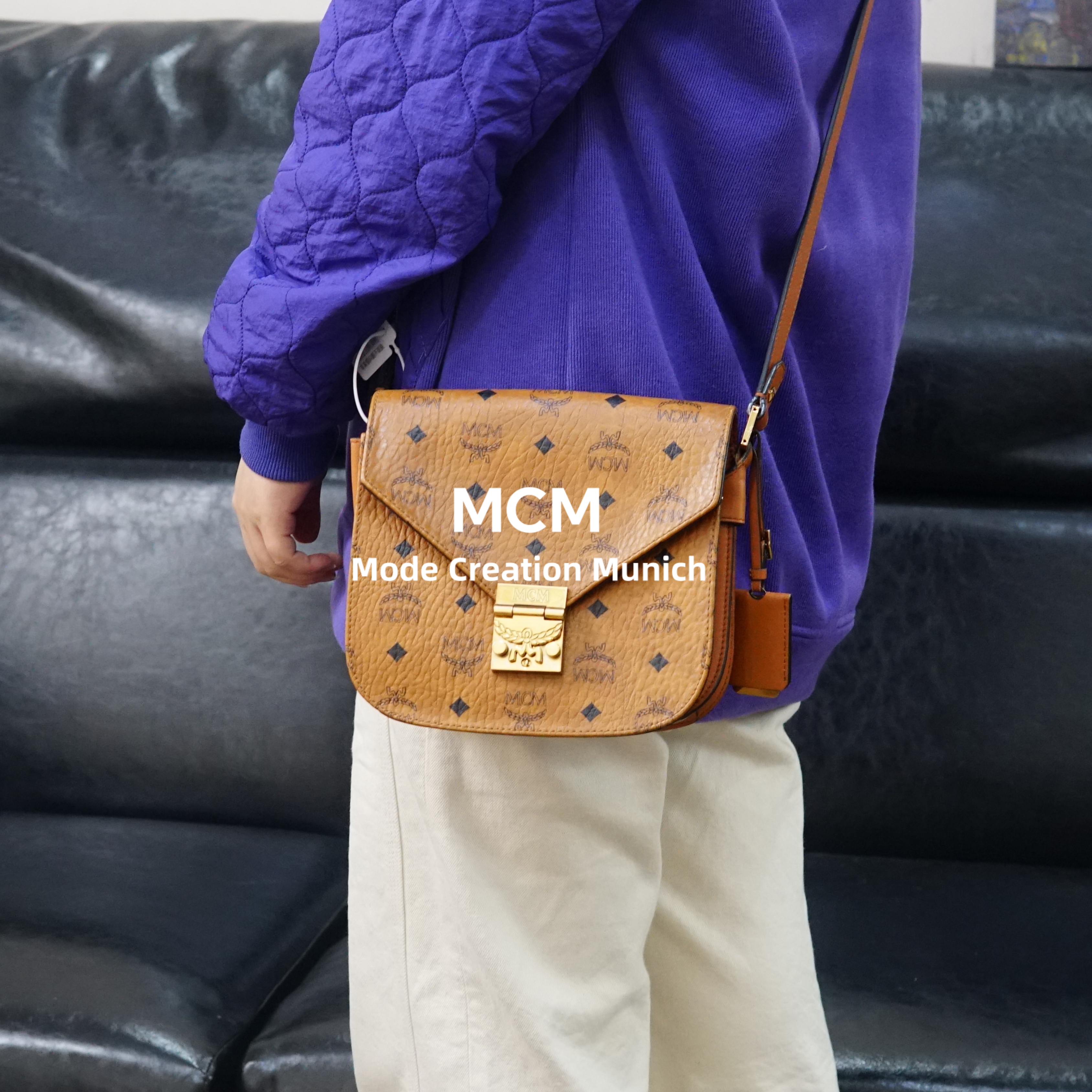 95新 MCM 干邑色马蹄包/WJ02716012/6012