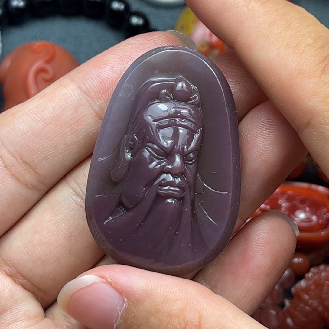 兴***顺玛瑙/玉髓未镶嵌吊坠