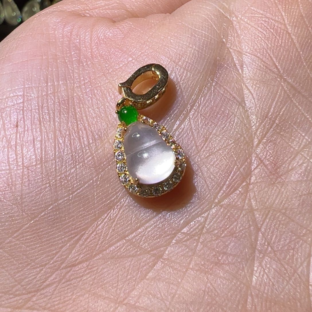 【闪购商品】石英质玉颈饰银S925镶嵌L***y