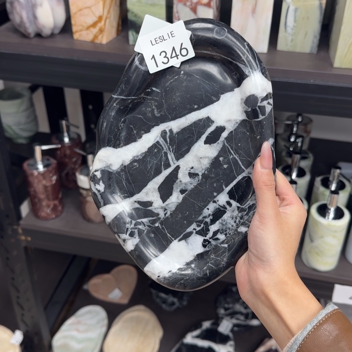 X1346.             福利