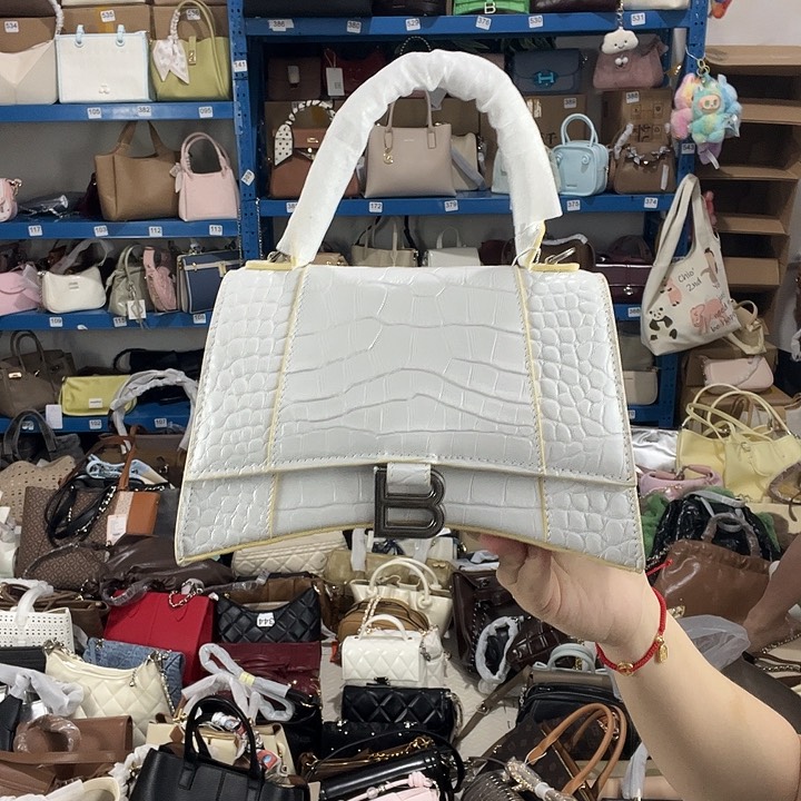 蚕丝209健健康康平平安安