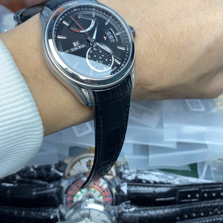 精钢孤品闪电购手表一个