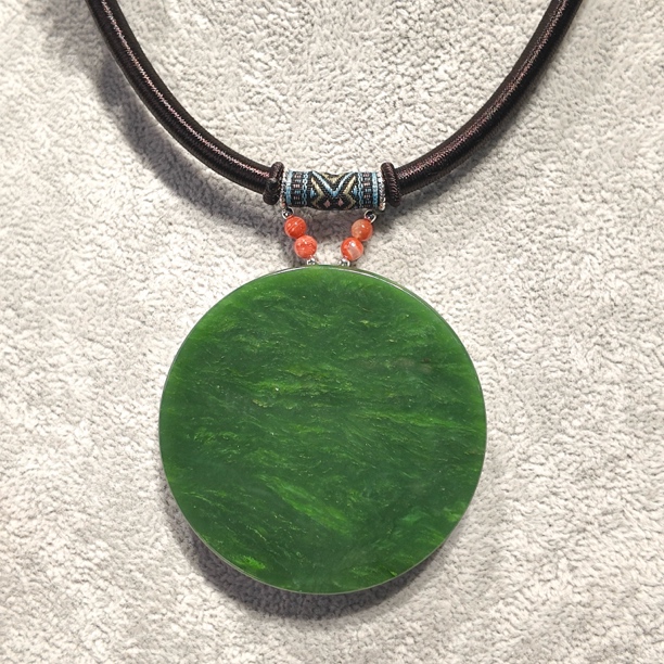 和田玉碧玉护心镜平安无事牌吊坠项圈款