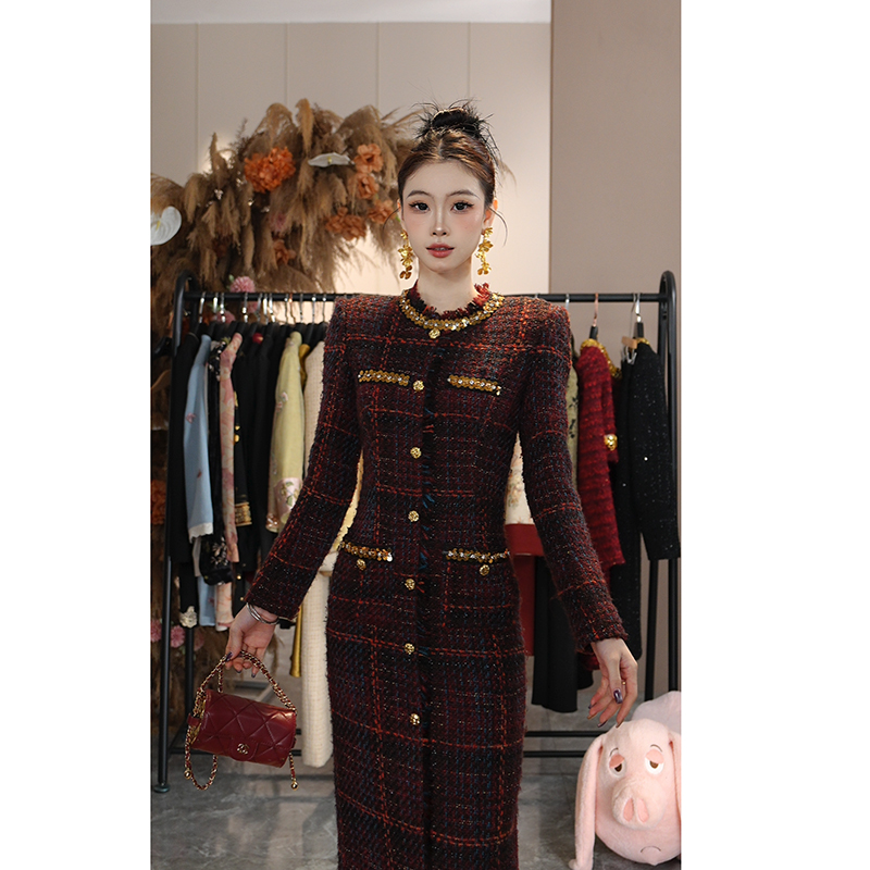 【现货】周子仪【圣诞树下】红色连衣裙女秋冬2025年新款气质重工裙子