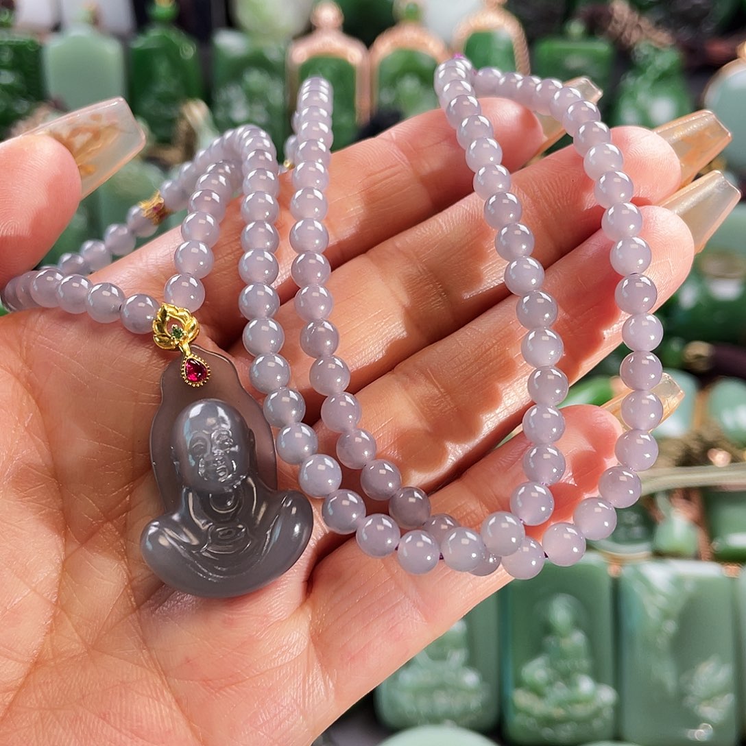 和田玉挂件18K金镶嵌