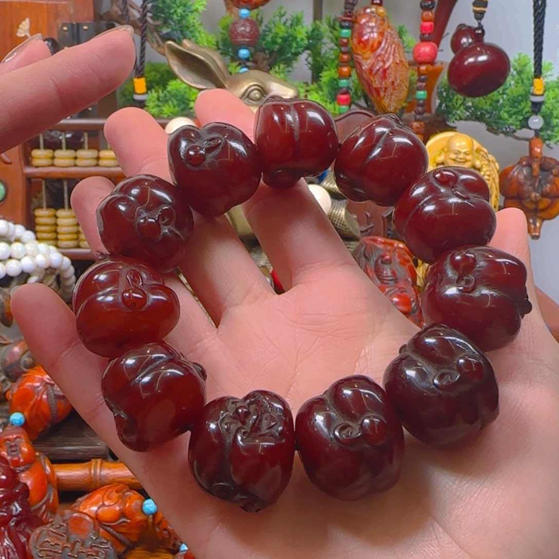 琥珀裸石未镶嵌手把