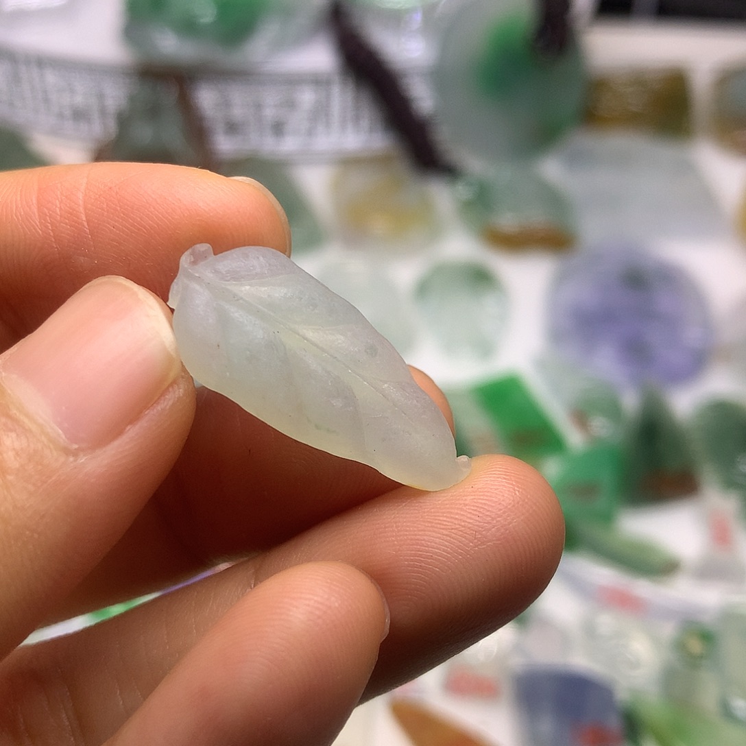 定制翡翠未镶嵌天然翡翠定制