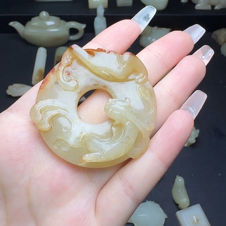 和田玉挂件未镶嵌清**月