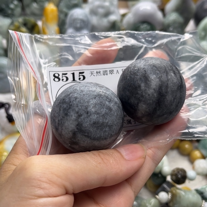 翡翠未镶嵌颈饰8515