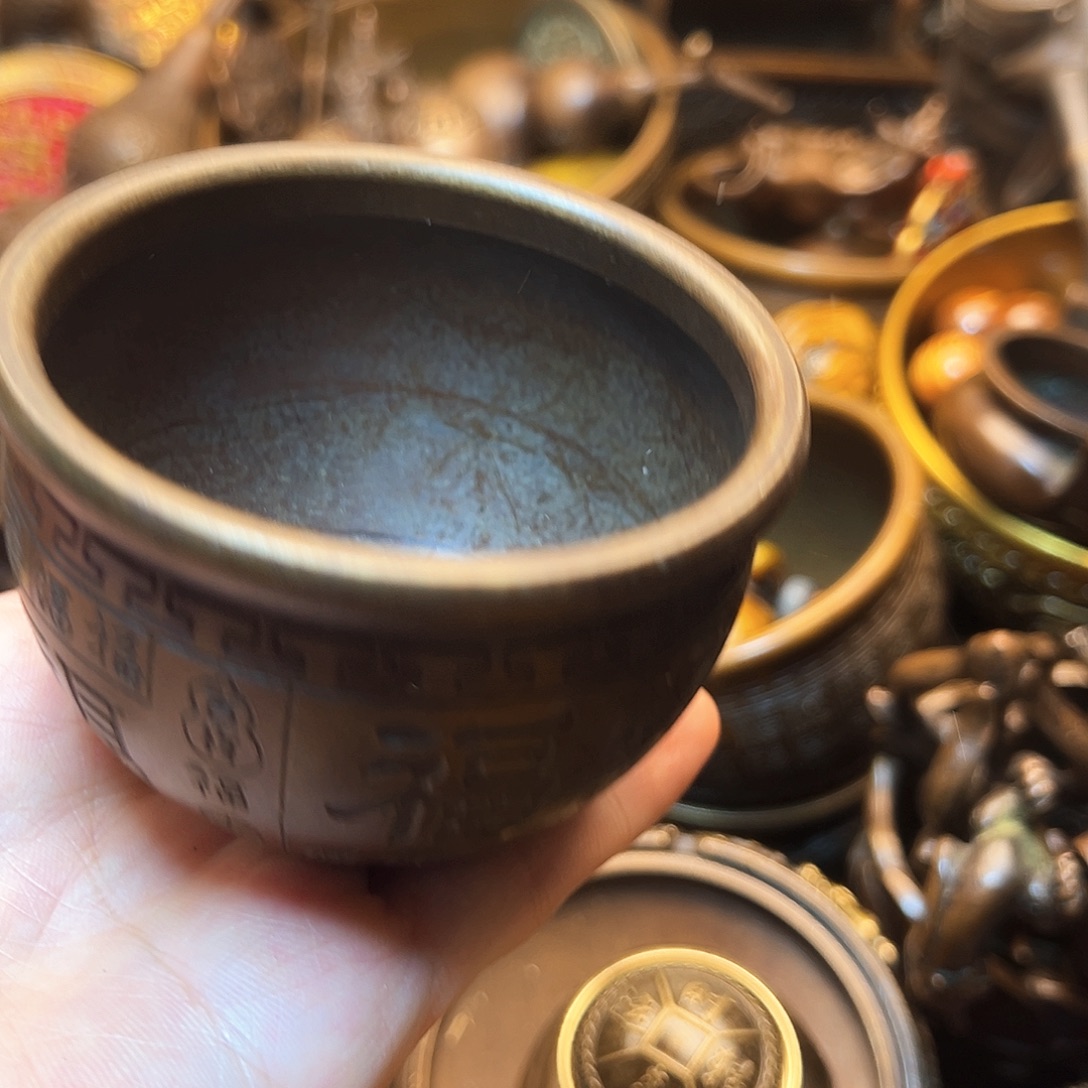 精美铜器工艺品等