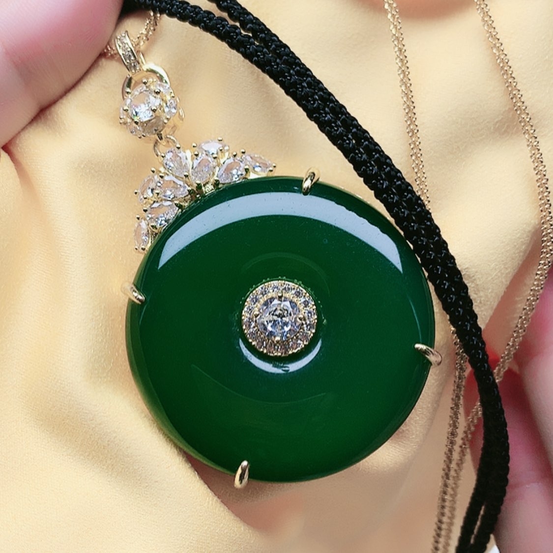 【闪购商品】玛瑙/玉髓颈饰合金