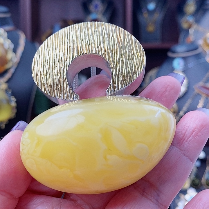 琥珀颈饰银S925镶嵌吊坠