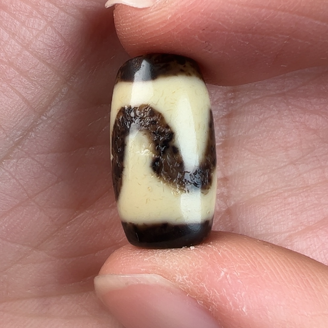 玛瑙/玉髓未镶嵌颈饰老冯虎牙，保老冯