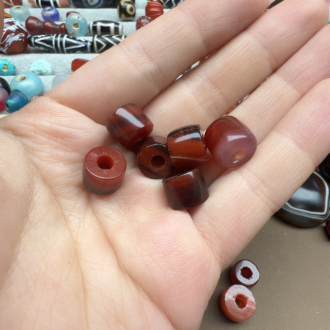 珂***…玛瑙/玉髓未镶嵌珠宝半成品