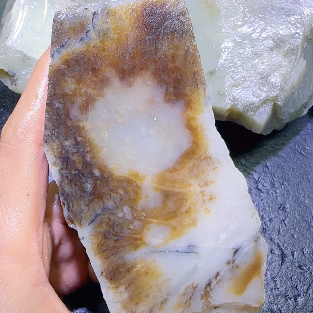 和田玉未镶嵌珠宝半成品