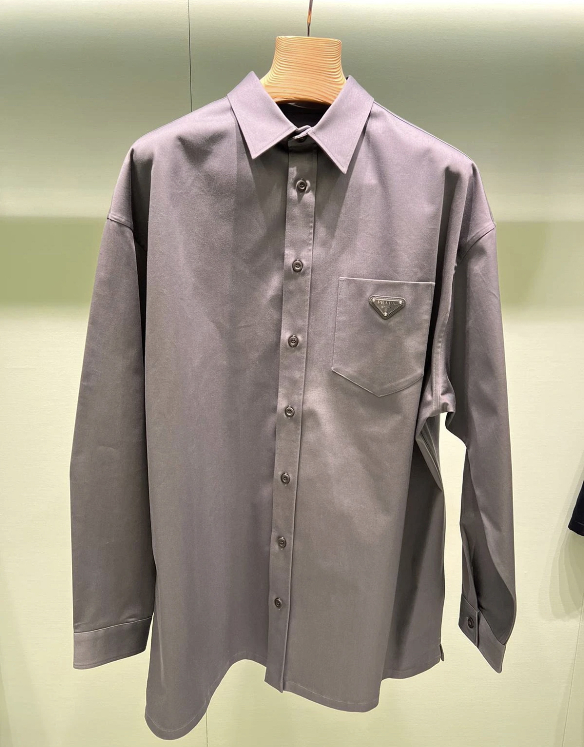 99新 Prada/普拉达  yy871  棉 23ss灰色三角标长袖衬衫 M码 